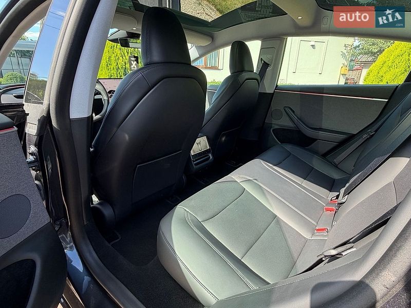 Седан Tesla Model 3 2024 в Луцке фото 9 Седан Tesla Model 3 2024 в Луцке