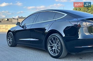 Седан Tesla Model 3 2019 в Тернополе