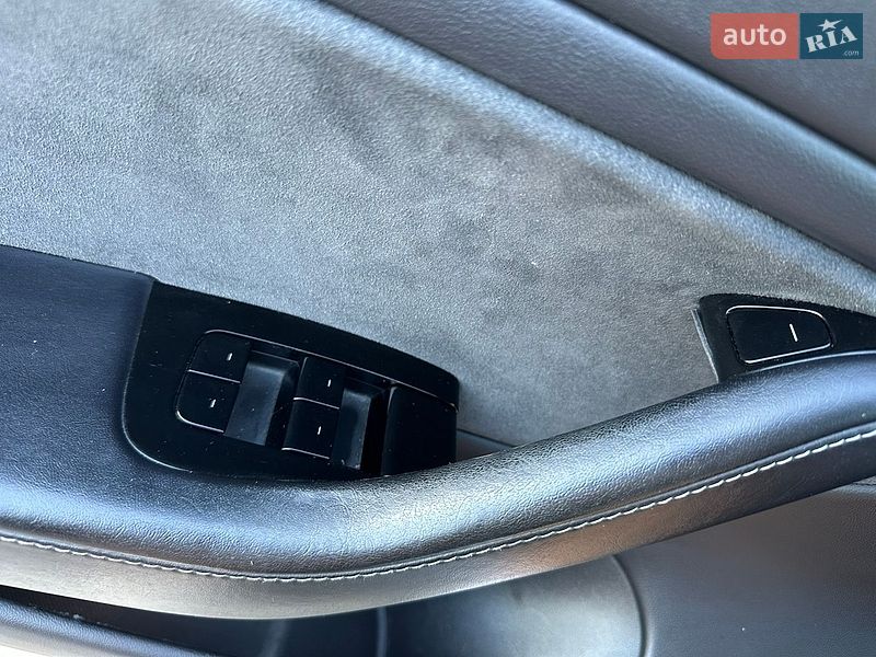 Седан Tesla Model 3 2019 в Тернополе