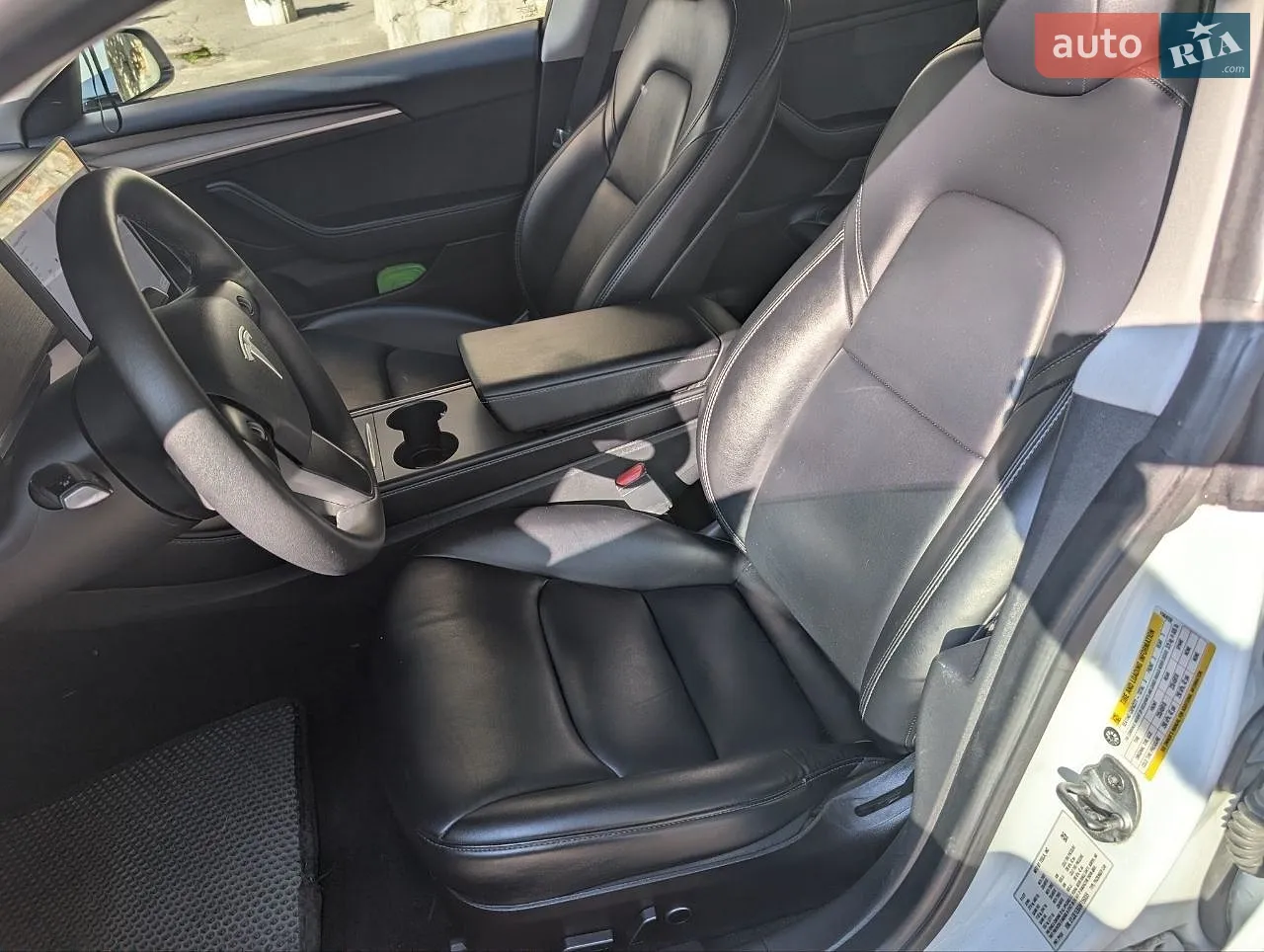 2022 Tesla Model 3 - мініатюра 10
