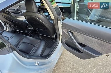 Седан Tesla Model 3 2018 в Днепре