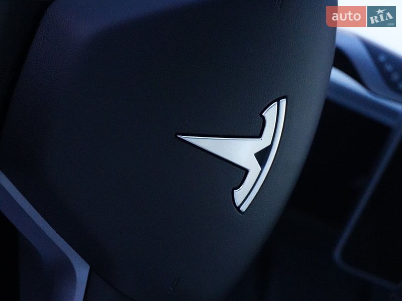 Седан Tesla Model 3 2024 в Дрогобичі