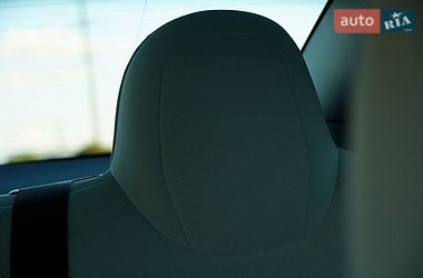 Седан Tesla Model 3 2024 в Дрогобичі