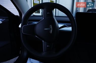 Седан Tesla Model 3 2024 в Дрогобичі