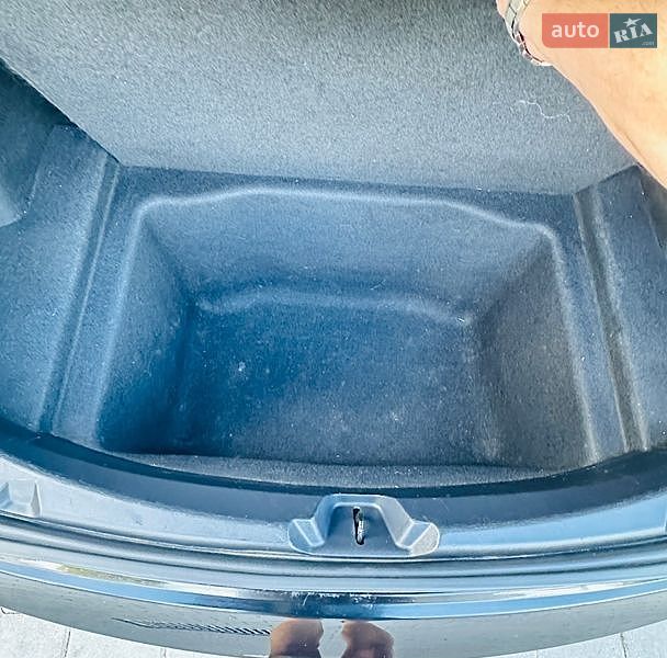 Седан Tesla Model 3 2019 в Черновцах фото 15 Седан Tesla Model 3 2019 в Черновцах