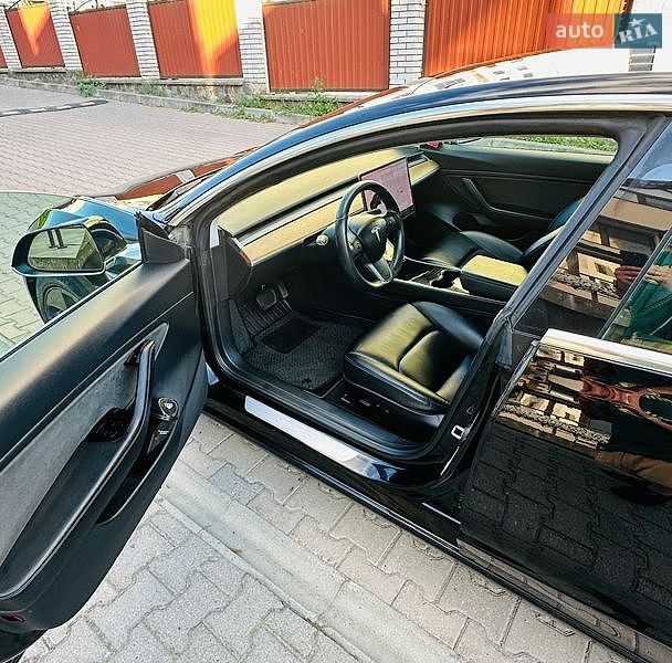 Седан Tesla Model 3 2019 в Черновцах фото 17 Седан Tesla Model 3 2019 в Черновцах
