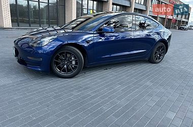 tesla model-3 2022 в Ужгород від професійного продавця Андрій Іванов