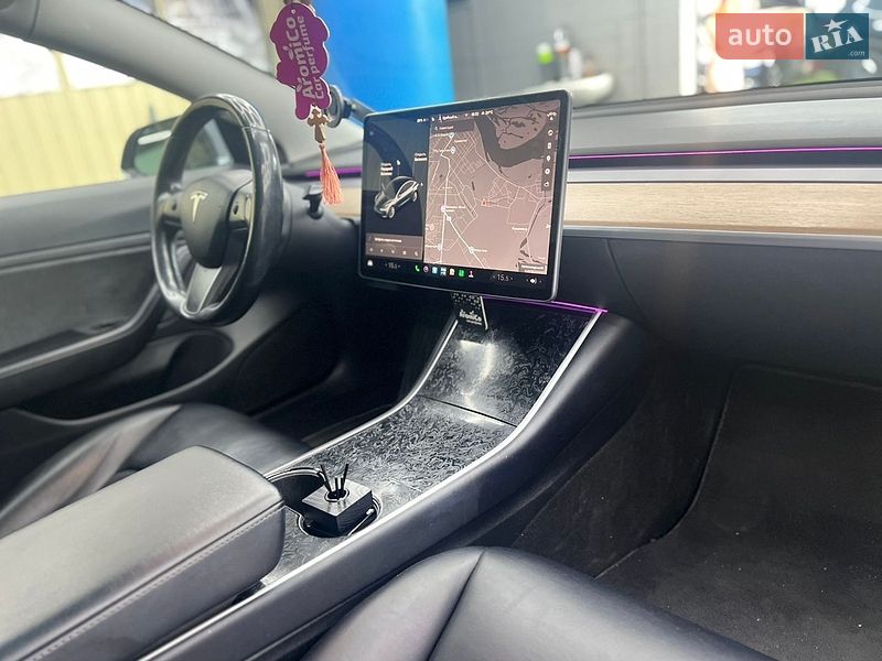 Седан Tesla Model 3 2018 в Кременчуге