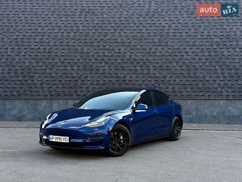 Седан Tesla Model 3 2019 в Запоріжжі