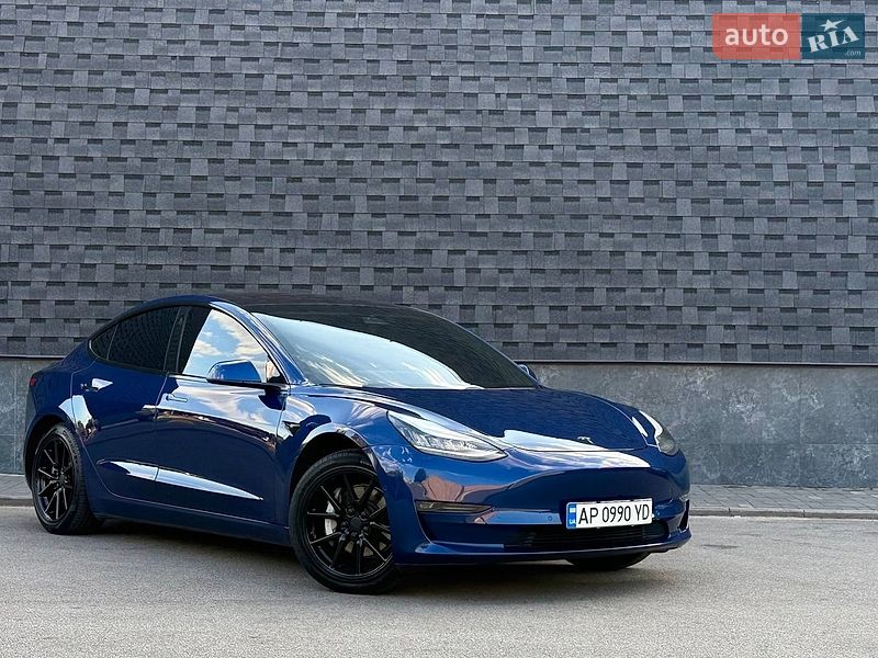 Седан Tesla Model 3 2019 в Запоріжжі