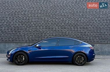 Седан Tesla Model 3 2019 в Запоріжжі
