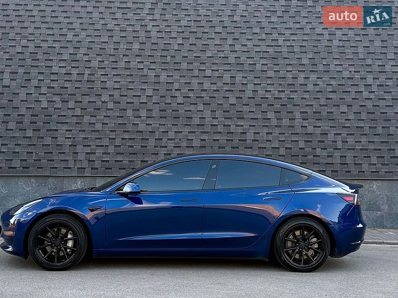 Седан Tesla Model 3 2019 в Запоріжжі