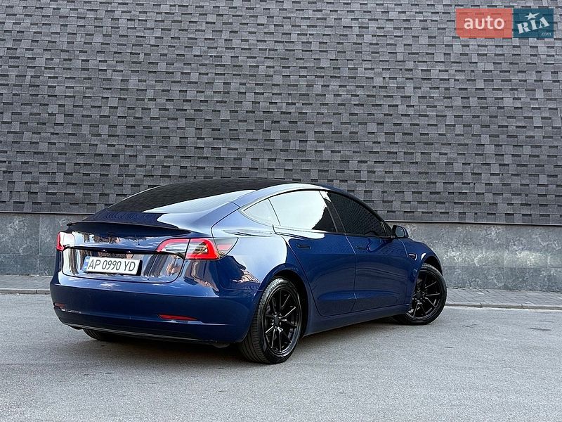 Седан Tesla Model 3 2019 в Запоріжжі