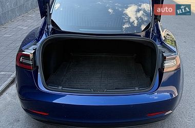 Седан Tesla Model 3 2019 в Запоріжжі