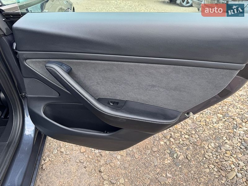 Седан Tesla Model 3 2020 в Стрию фото 21 Седан Tesla Model 3 2020 в Стрию