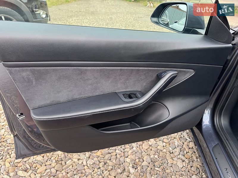 Седан Tesla Model 3 2020 в Стрию фото 27 Седан Tesla Model 3 2020 в Стрию