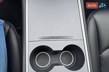 Седан Tesla Model 3 2020 в Стрию фото 30 Седан Tesla Model 3 2020 в Стрию