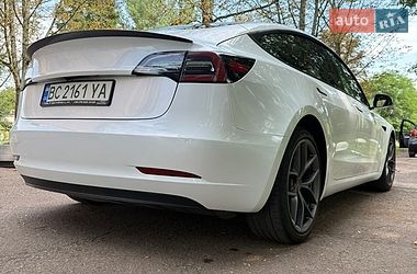 Седан Tesla Model 3 2021 в Калуші