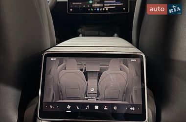 Седан Tesla Model 3 2024 в Коломиї
