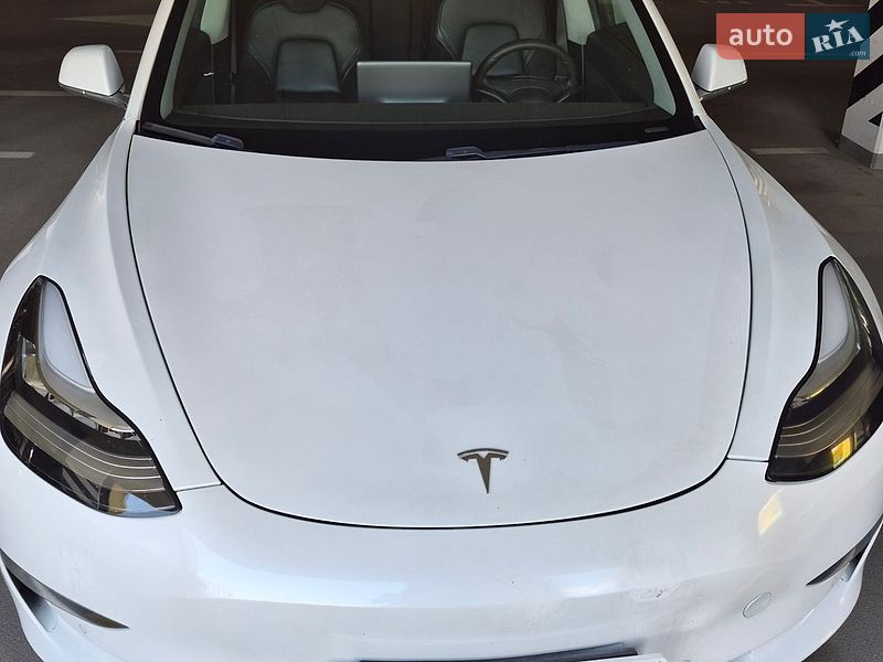 Tesla Model 3 2019