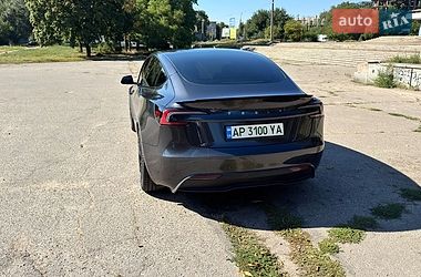 Седан Tesla Model 3 2024 в Запорожье