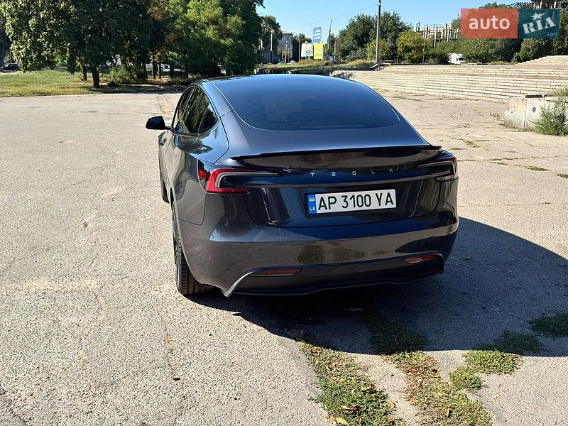 Седан Tesla Model 3 2024 в Запорожье