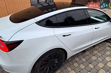 Седан Tesla Model 3 2022 в Львове