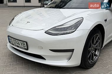 Седан Tesla Model 3 2018 в Тернополе