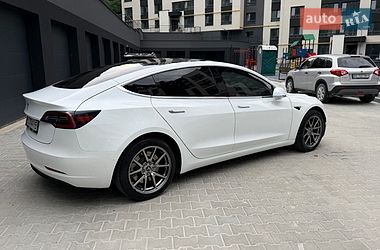 Седан Tesla Model 3 2018 в Тернополе