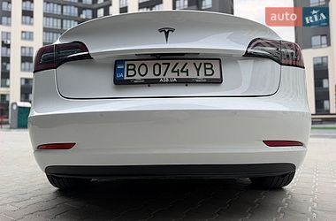 Седан Tesla Model 3 2018 в Тернополе