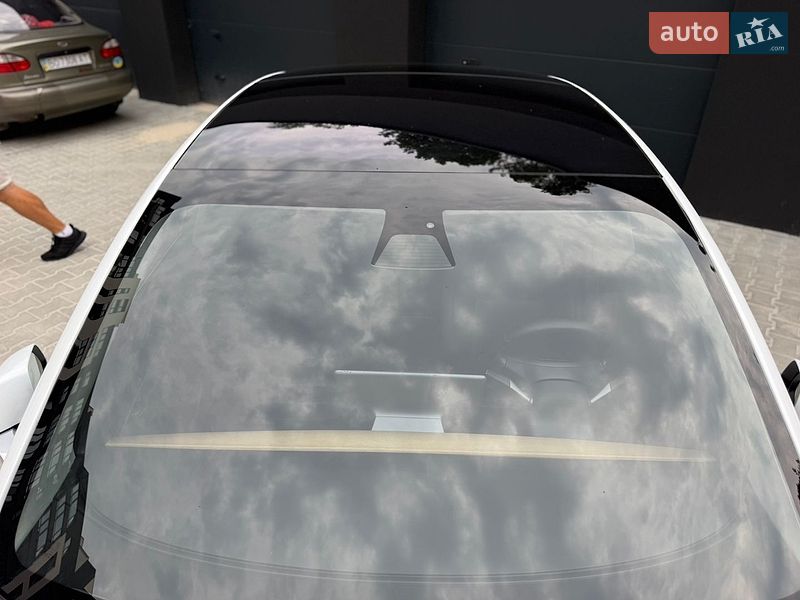 Седан Tesla Model 3 2018 в Тернополе