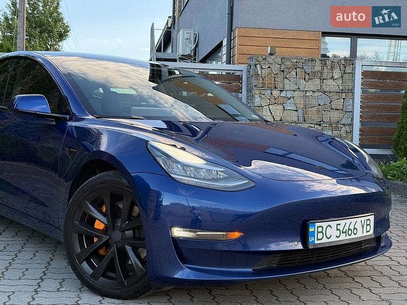 Седан Tesla Model 3 2019 в Стрые