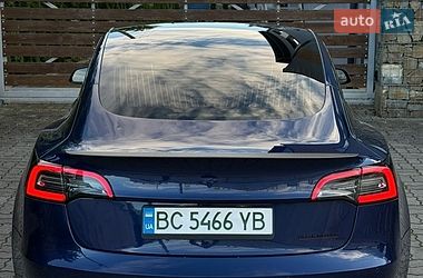 Седан Tesla Model 3 2019 в Стрые