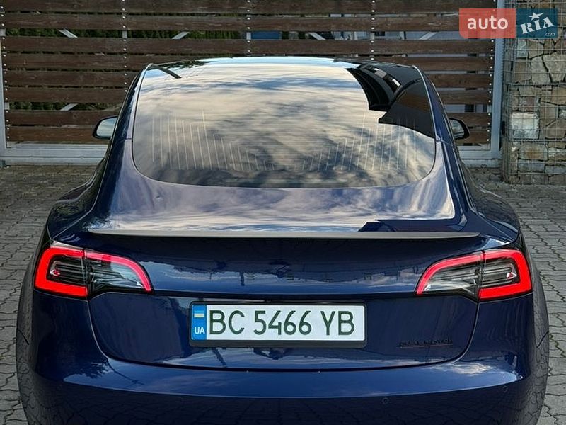 Седан Tesla Model 3 2019 в Стрые