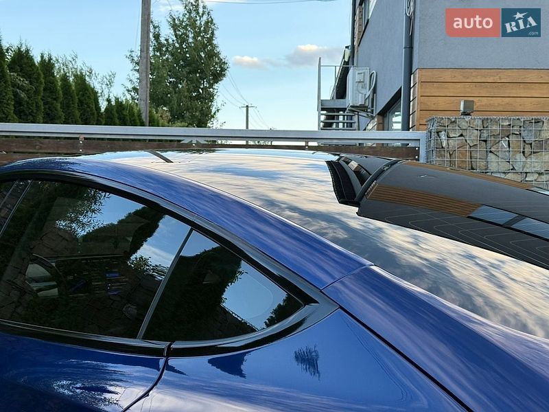Седан Tesla Model 3 2019 в Стрые