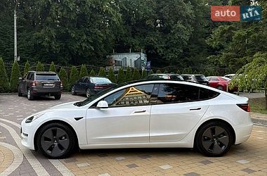 Седан Tesla Model 3 2021 в Трускавце