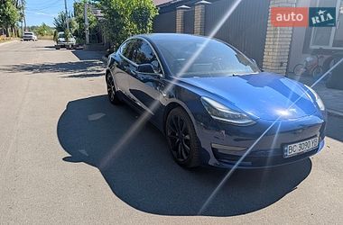 Седан Tesla Model 3 2018 в Киеве