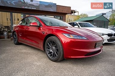 Седан Tesla Model 3 2024 в Києві фото 4 Седан Tesla Model 3 2024 в Києві