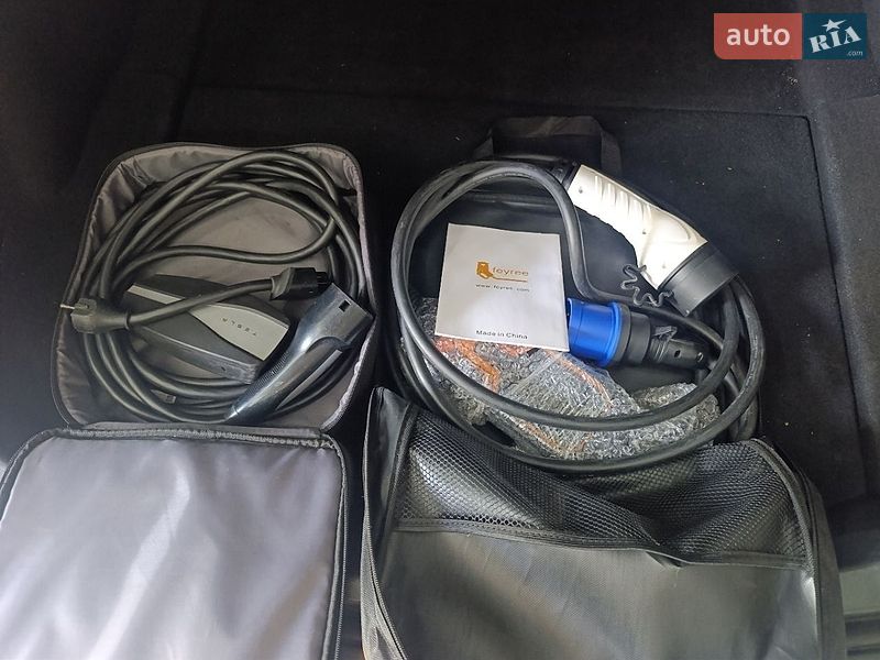 Седан Tesla Model 3 2020 в Ворзеле