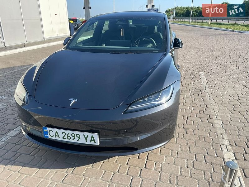 Седан Tesla Model 3 2024 в Умани фото Седан Tesla Model 3 2024 в Умани