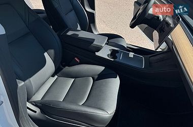 Седан Tesla Model 3 2023 в Запорожье