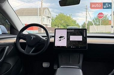 Седан Tesla Model 3 2022 в Хмельницком
