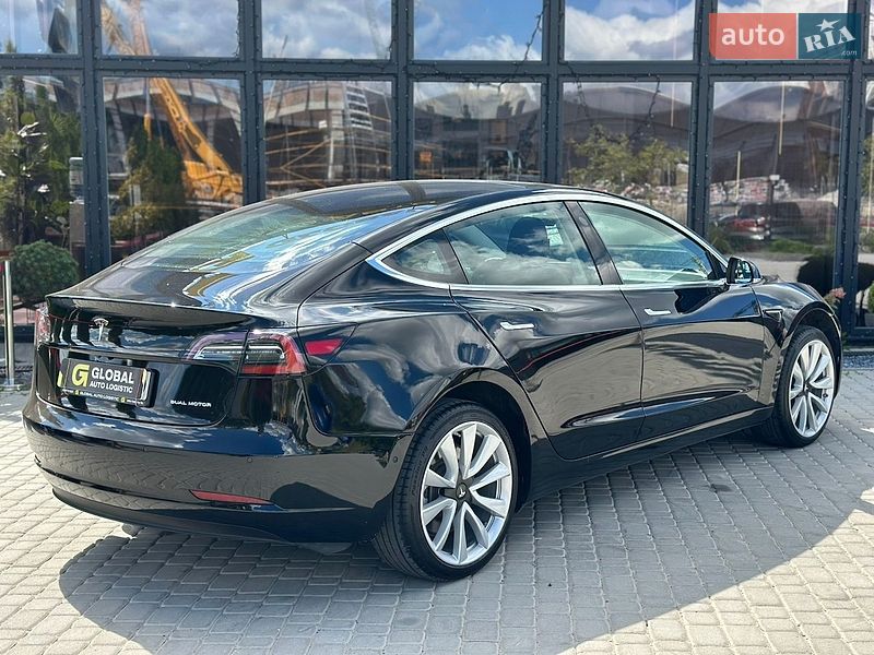 Седан Tesla Model 3 2020 в Львові фото 11 Седан Tesla Model 3 2020 в Львові