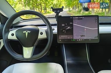 Седан Tesla Model 3 2019 в Немирове