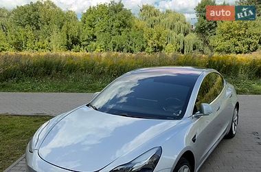 Седан Tesla Model 3 2018 в Рівному