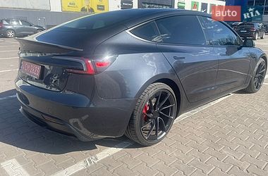 Седан Tesla Model 3 2024 в Києві
