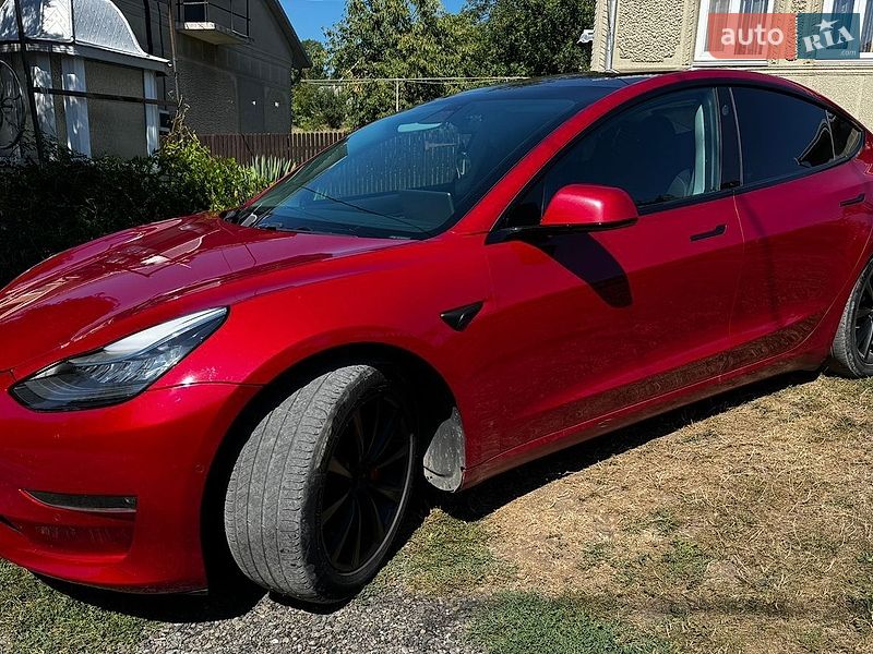 Седан Tesla Model 3 2019 в Чернівцях фото 2 Седан Tesla Model 3 2019 в Чернівцях