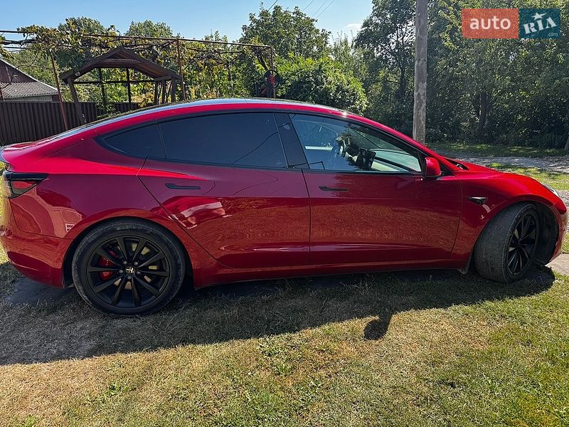 Седан Tesla Model 3 2019 в Чернівцях фото 5 Седан Tesla Model 3 2019 в Чернівцях