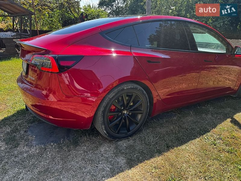 Седан Tesla Model 3 2019 в Чернівцях фото 4 Седан Tesla Model 3 2019 в Чернівцях