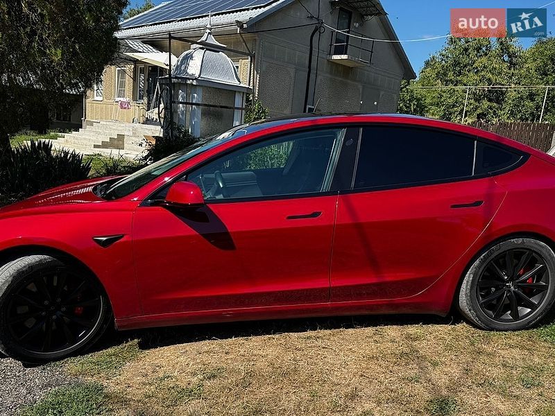 Седан Tesla Model 3 2019 в Чернівцях фото 3 Седан Tesla Model 3 2019 в Чернівцях